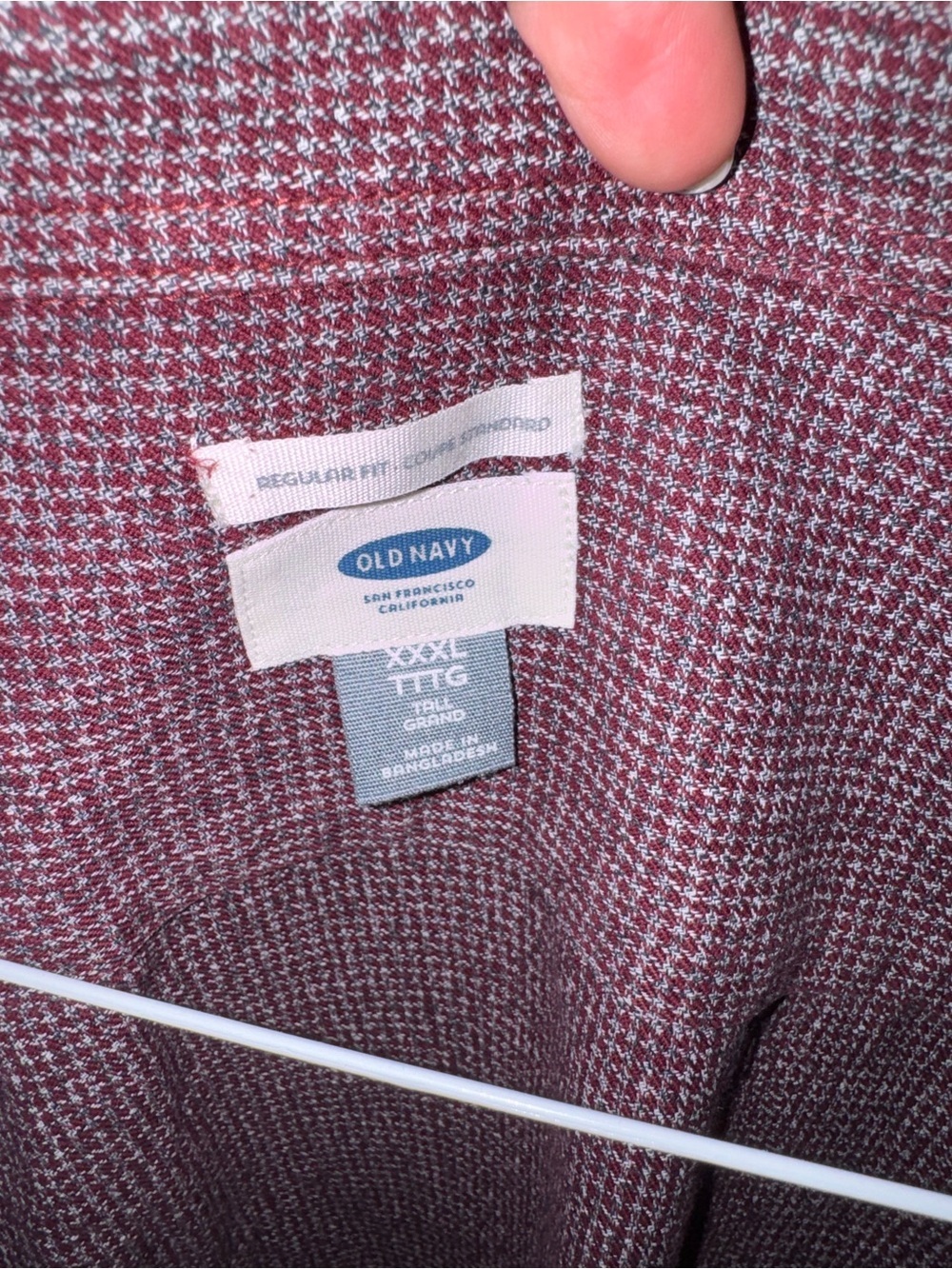 Old Navy Men's Button-Down Shirt in Dusty Rose - Picture 2 of 2